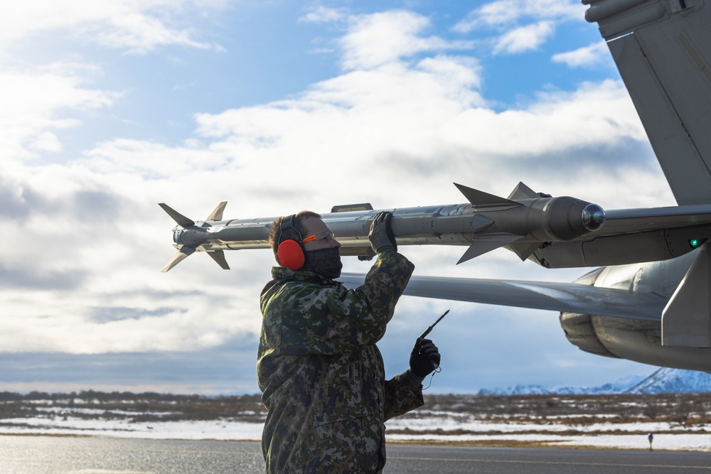 U.S. Marines with Marine Aerial Refueler Transport Squadron (VMGR) 252 refuel Finnish Air Force F/A-18 Hornets during Exercise Nordic Response 24