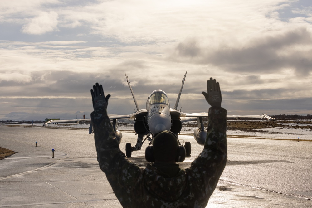 U.S. Marines with Marine Aerial Refueler Transport Squadron (VMGR) 252 refuel Finnish Air Force F/A-18 Hornets during Exercise Nordic Response 24