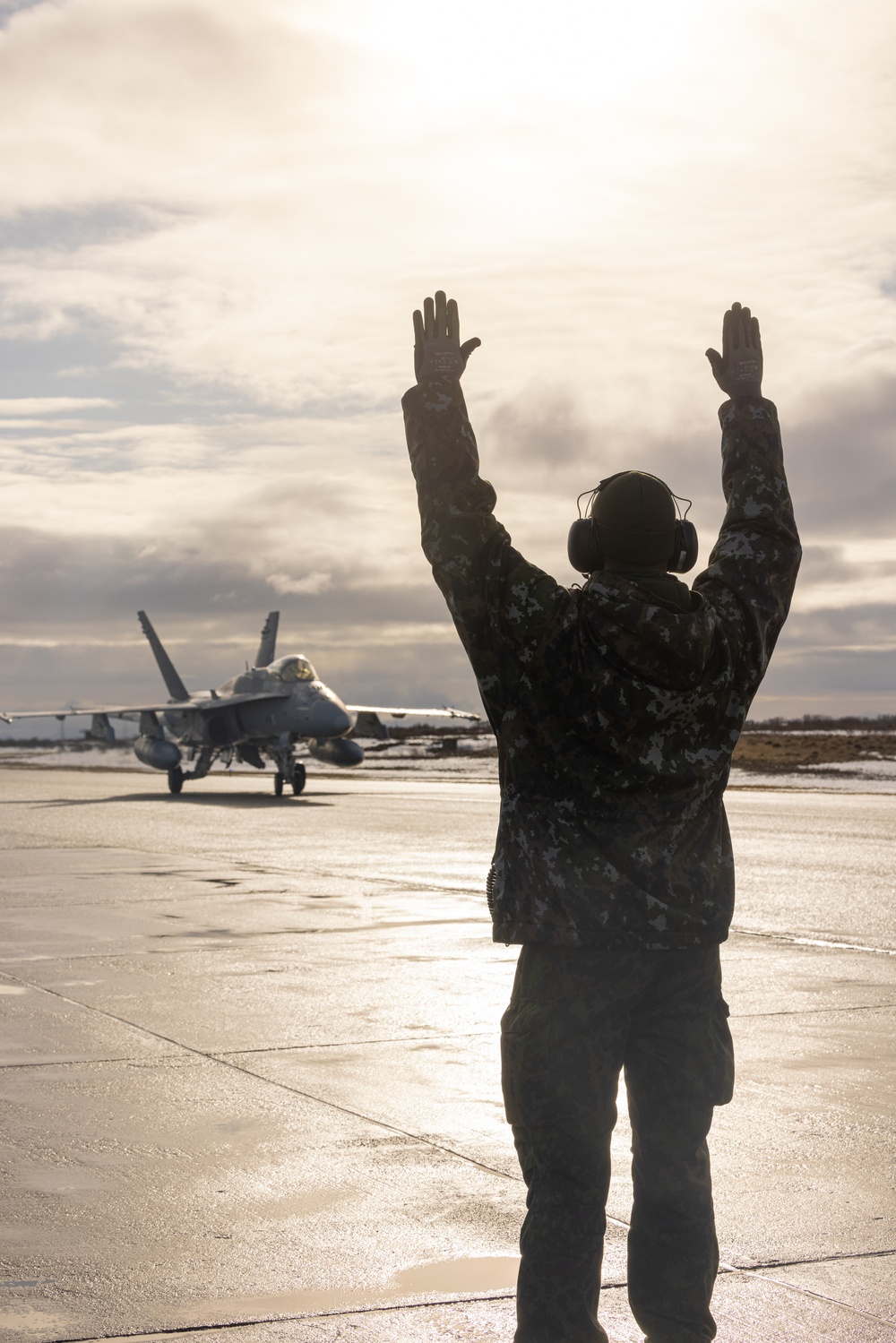 U.S. Marines with Marine Aerial Refueler Transport Squadron (VMGR) 252 refuel Finnish Air Force F/A-18 Hornets during Exercise Nordic Response 24