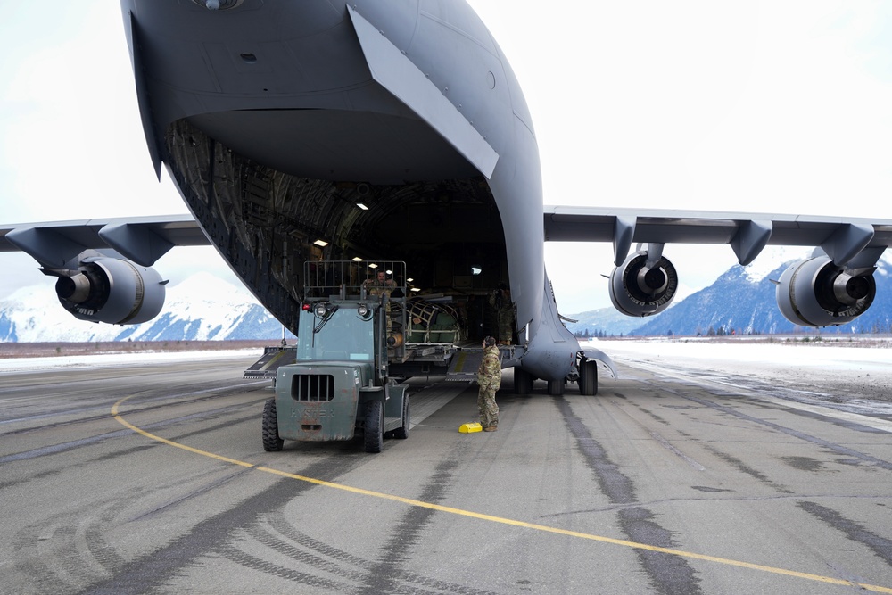 DVIDS Images Alaska and Maine National Guardsmen conduct Exercise