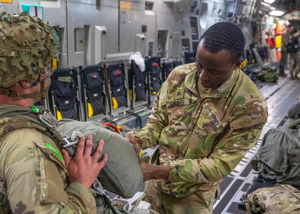 JRTC 24-05 - 1st BCT, 82nd ABN DIV, prepares for airborne JFE operation