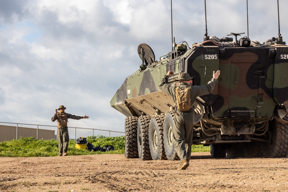 AAS students learn ACV basic land-driving skills