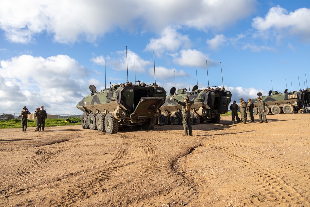 AAS students learn ACV basic land-driving skills