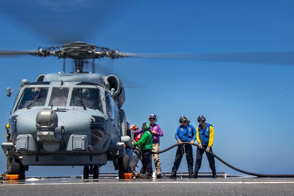 USS Mobile (LCS 26) conducts flight operations