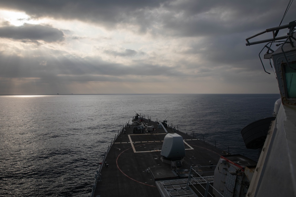 USS Laboon (DDG 58) Transits the Bab-al-Mandeb