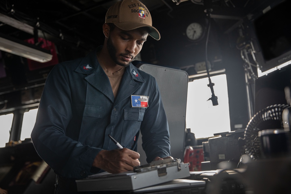 USS Laboon (DDG 58) Transits the Bab-al-Mandeb