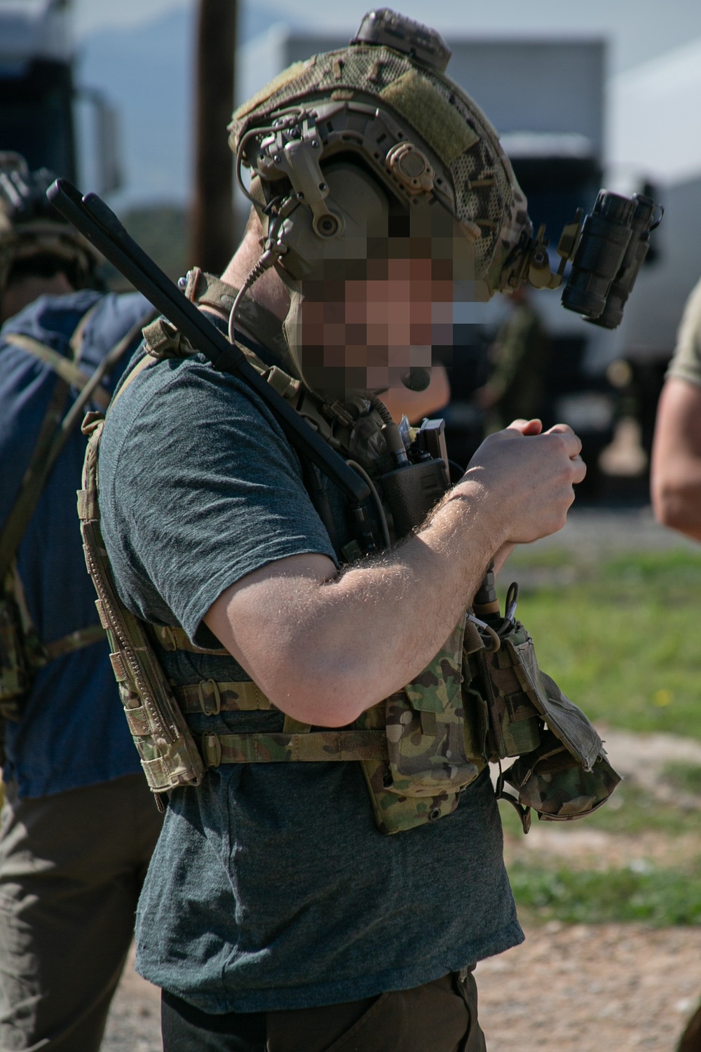 Green Beret conducts pre combat checks