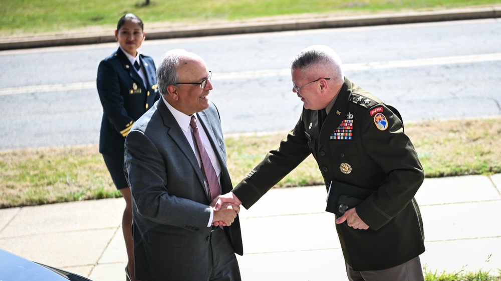 U.S. Ambassador to the Organization of American States Addresses Class 63 Students at Inter-American Defense College