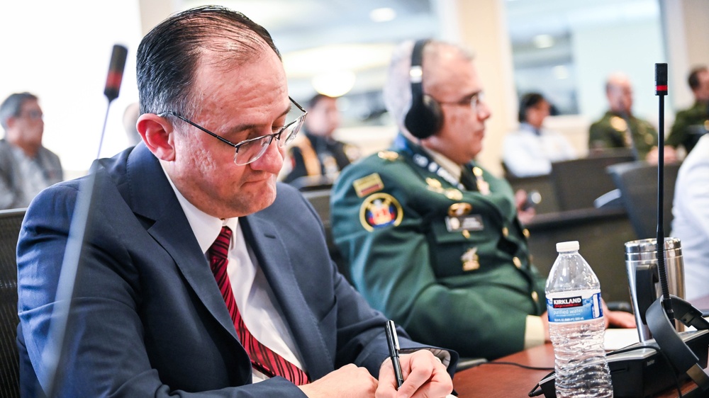 U.S. Ambassador to the Organization of American States Addresses Class 63 Students at Inter-American Defense College