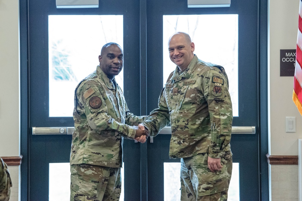 Command Chief Williams visits 107th, recognizes exemplary Airmen