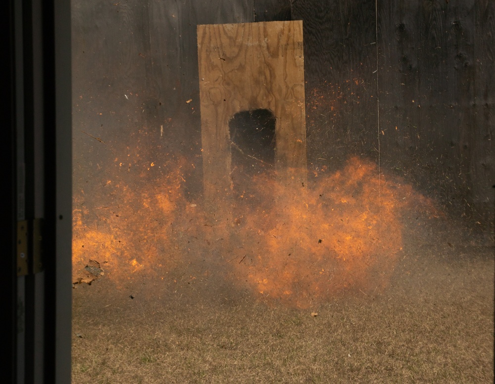 24th MEU Conducts Urban Breaching Exercise