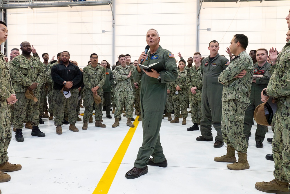 VADM Cheever has All Hands call at NASSIG