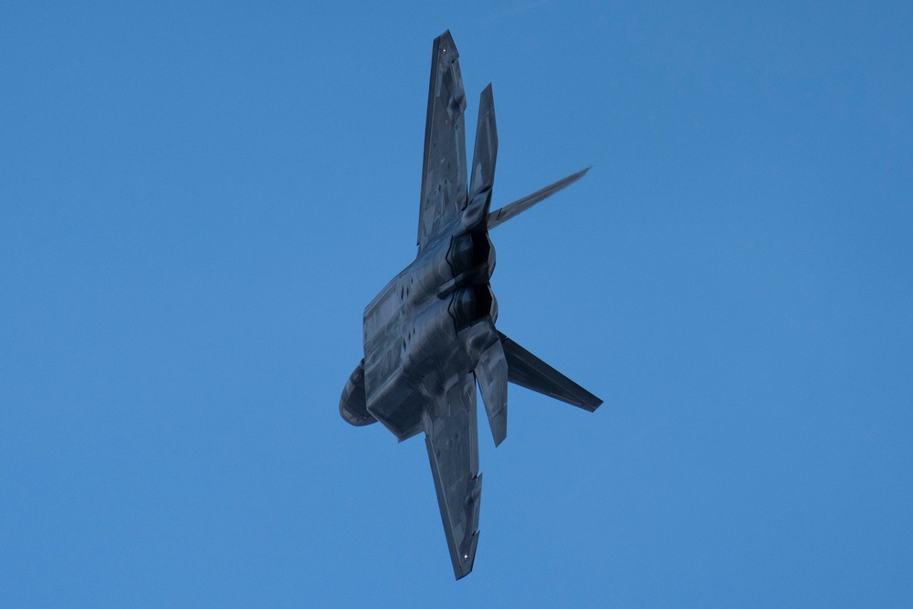 3rd Wing F-22 Raptors train readiness skills over Alaska