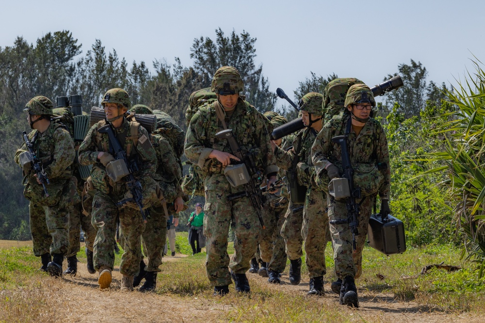 Iron Fist 24: 31st MEU, JGSDF conduct bilateral landing