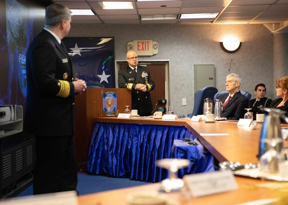 Commander, U.S. 7th Fleet Meets with the United Kingdom Defence Select Committee