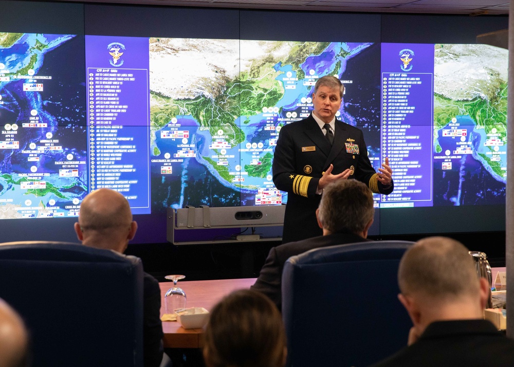 Commander, U.S. 7th Fleet Meets with the United Kingdom Defence Select Committee