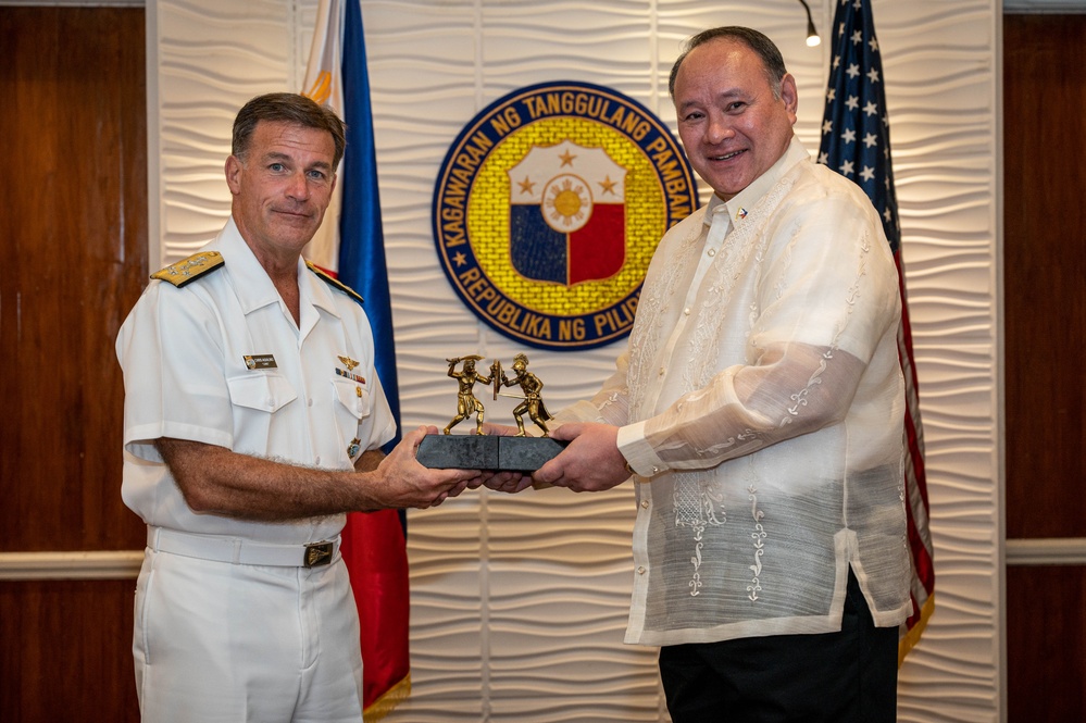 U.S. Indo-Pacific Commander Travels to the Philippines