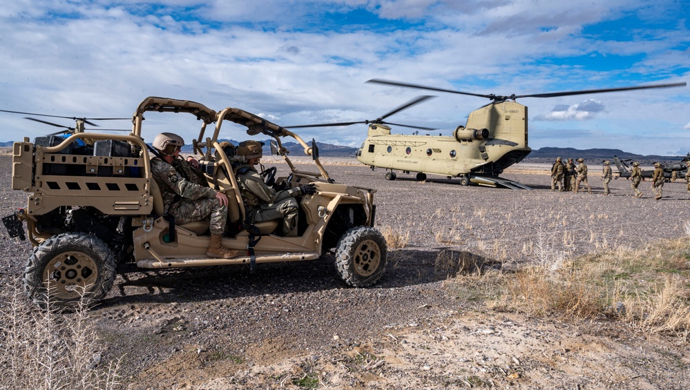 Special Tactics Airmen conduct MASCAL training during Emerald Warrior 24 (EW24)