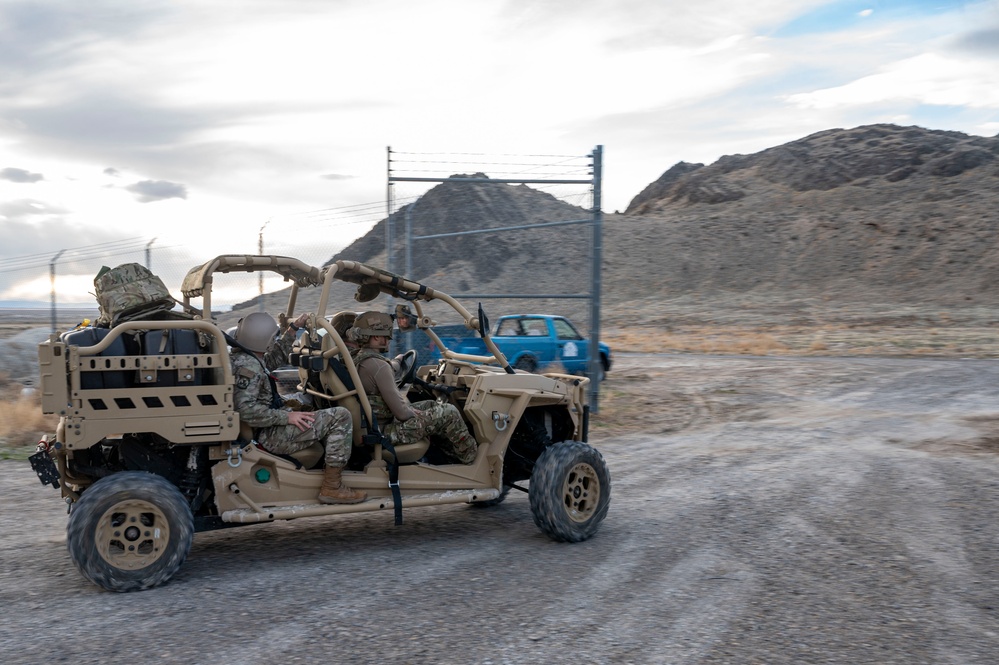 Special Tactics Airmen conduct MASCAL training during Emerald Warrior 24 (EW24)