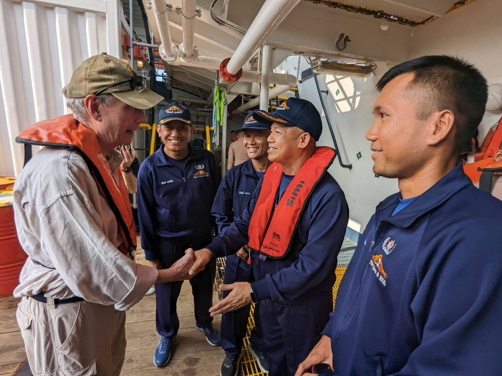 USN and RTN Conduct Joint Dive-and-Salvage Operation