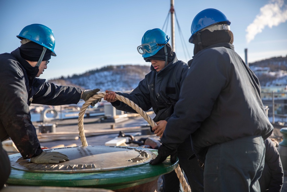 USS Gunston Hall Arrives in Harstad, Norway, concluding its participation in Steadfast Defender 24