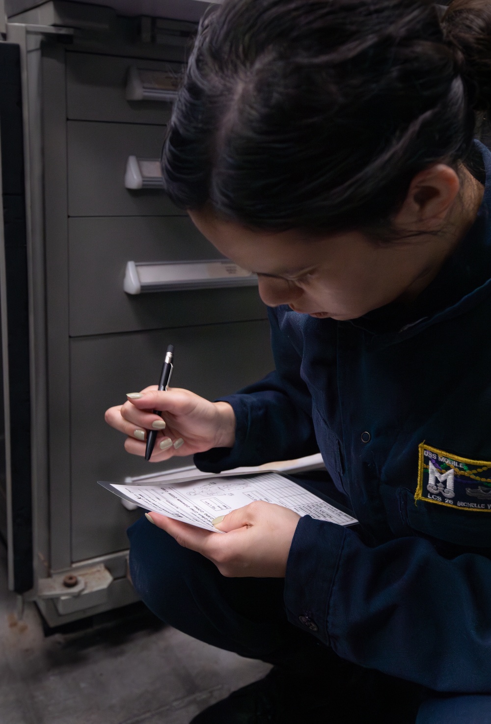 USS Mobile (LCS 26) Sailors Conduct Damage Control Drill