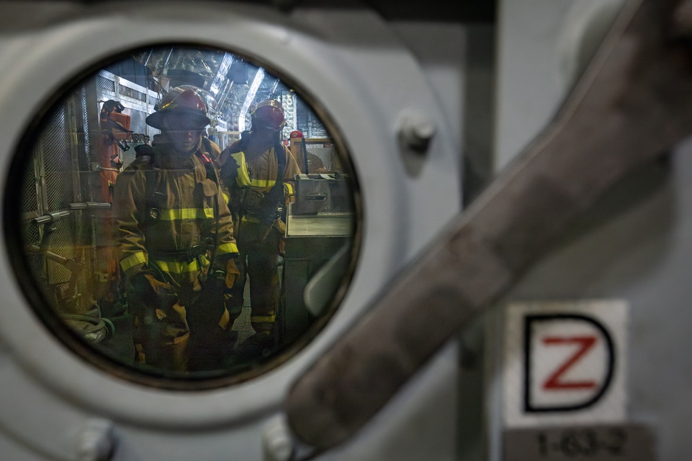 USS Mobile (LCS 26) Sailors Conduct Damage Control Drill