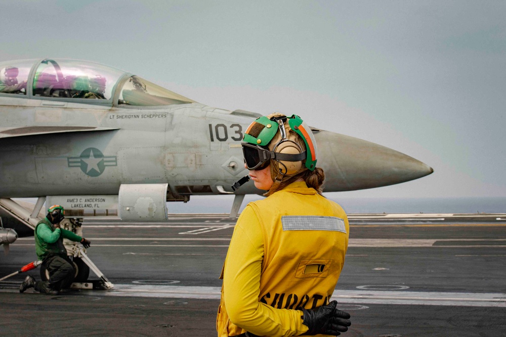 USS Dwight D. Eisenhower Conducts Flight Operations in the Red Sea