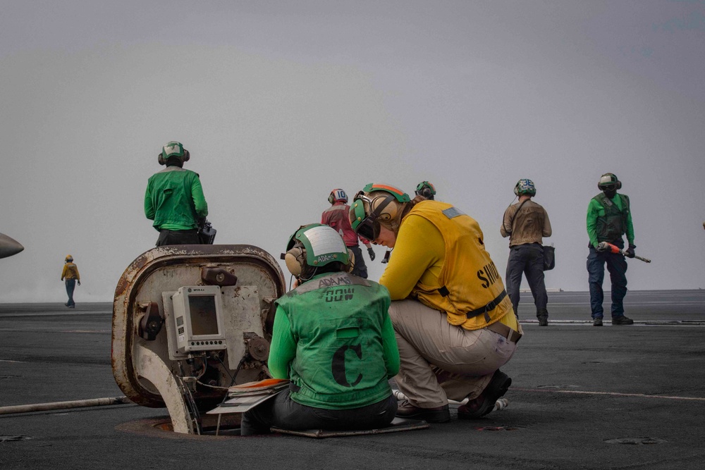 USS Dwight D. Eisenhower Conducts Flight Operations in the Red Sea