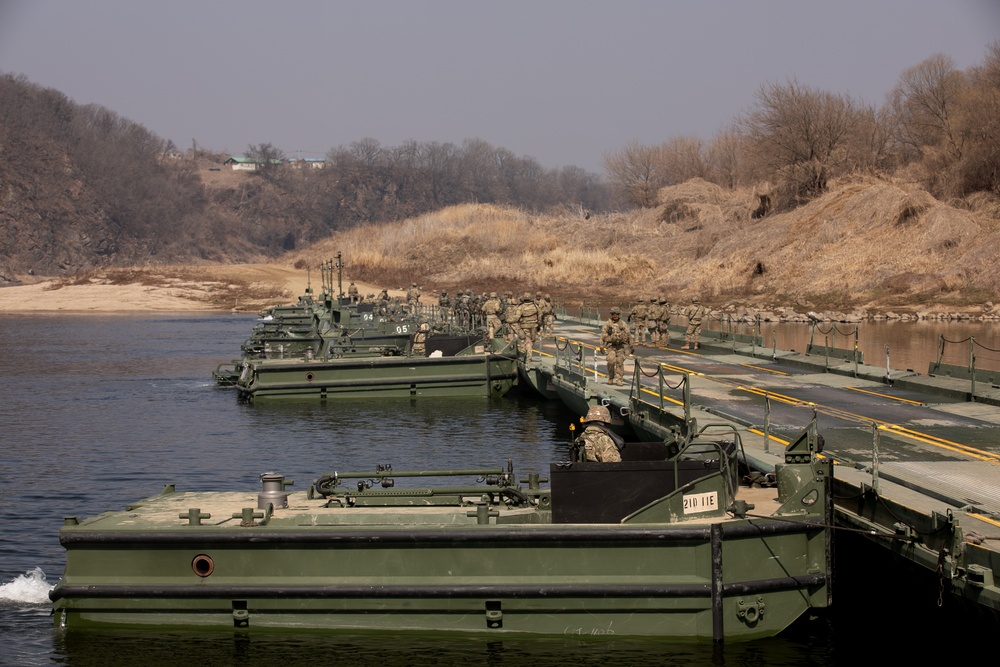 Freedom Shield 24, Army Engineers/ROK construct bridge