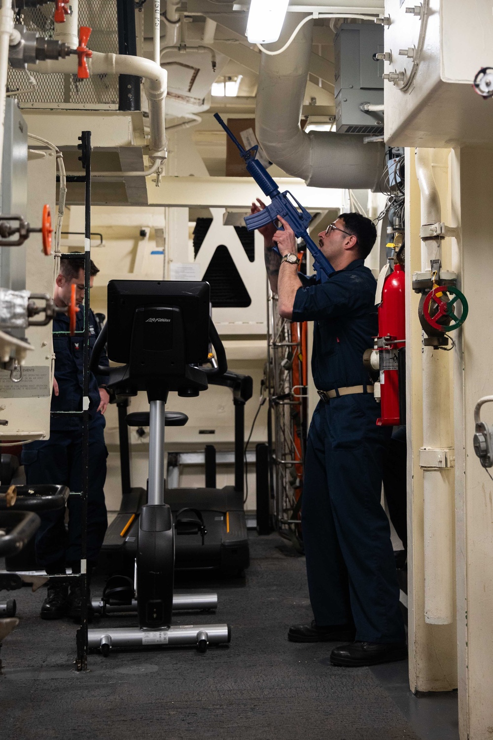 DVIDS - Images - USS Paul Ignatius (DDG 117) Sailors Conduct VBSS ...