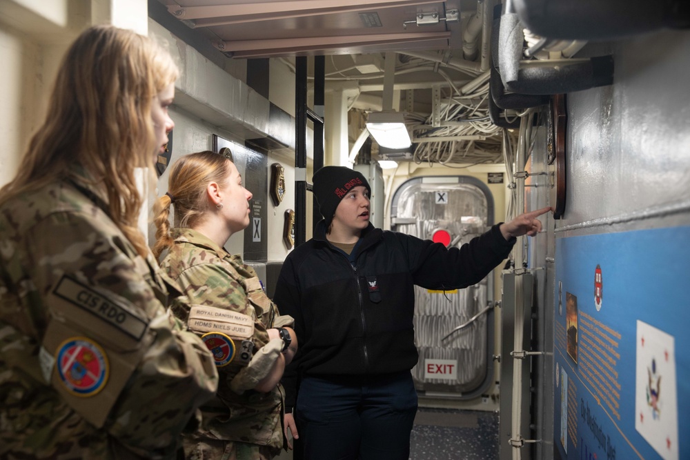 USS Paul Ignatius (DDG 117) Cross-Pollination with Danish Navy