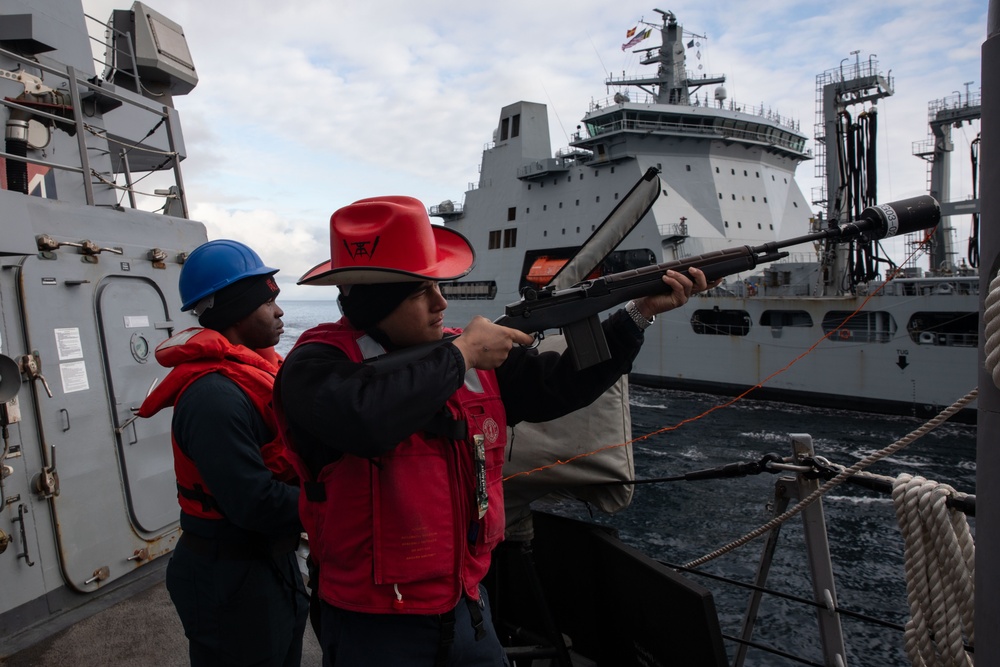 USS Paul Ignatius (DDG 117) Conducts RAS with RFA Tidespring