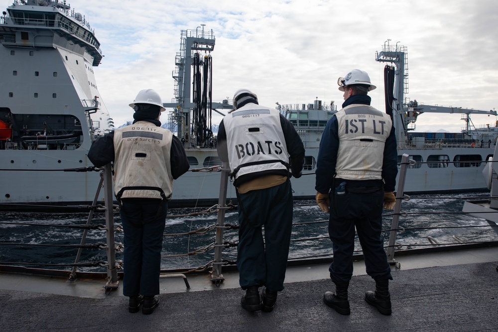 USS Paul Ignatius (DDG 117) Conducts RAS with RFA Tidespring