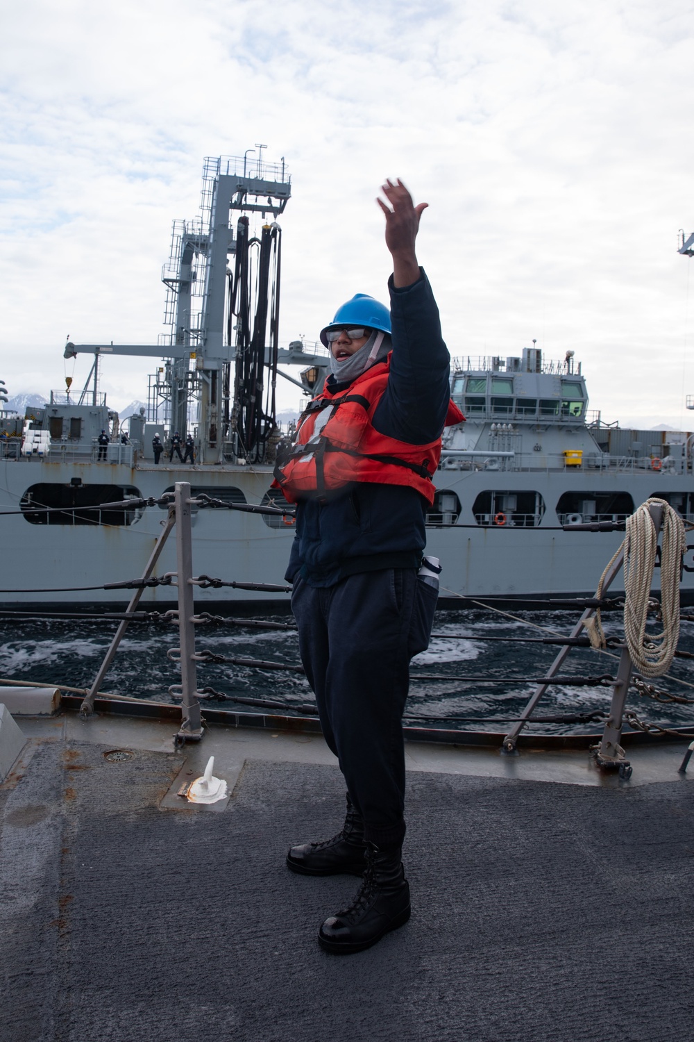 USS Paul Ignatius (DDG 117) Conducts RAS with RFA Tidespring