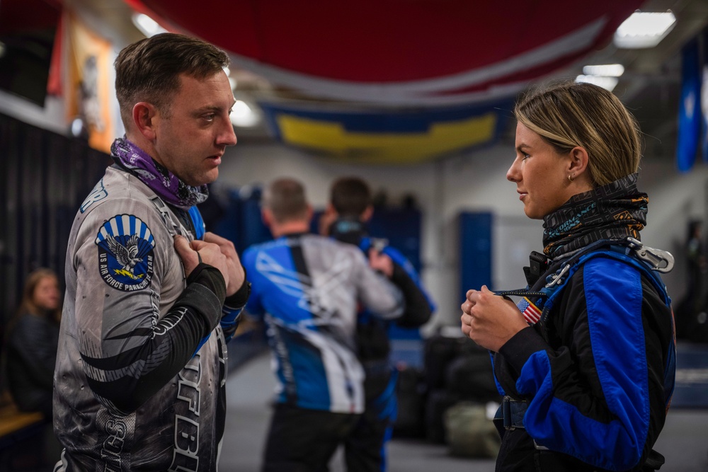 Free fallin’: Team Sorensen lets Wings of Blue take the wheel during tandem jump