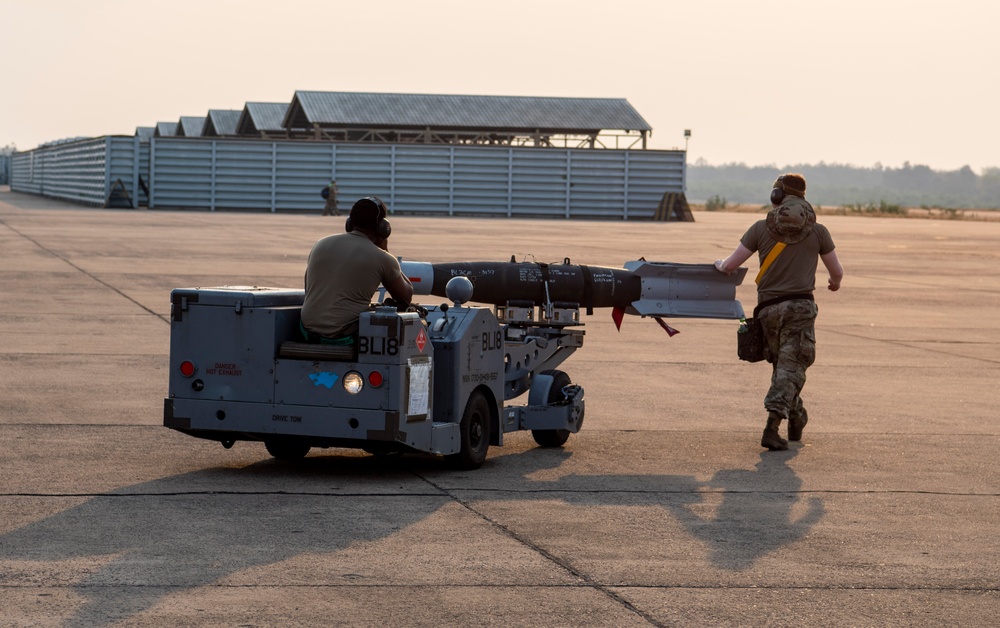 80th FGS Weapons Load Crew Keep F-16s Locked, Loaded