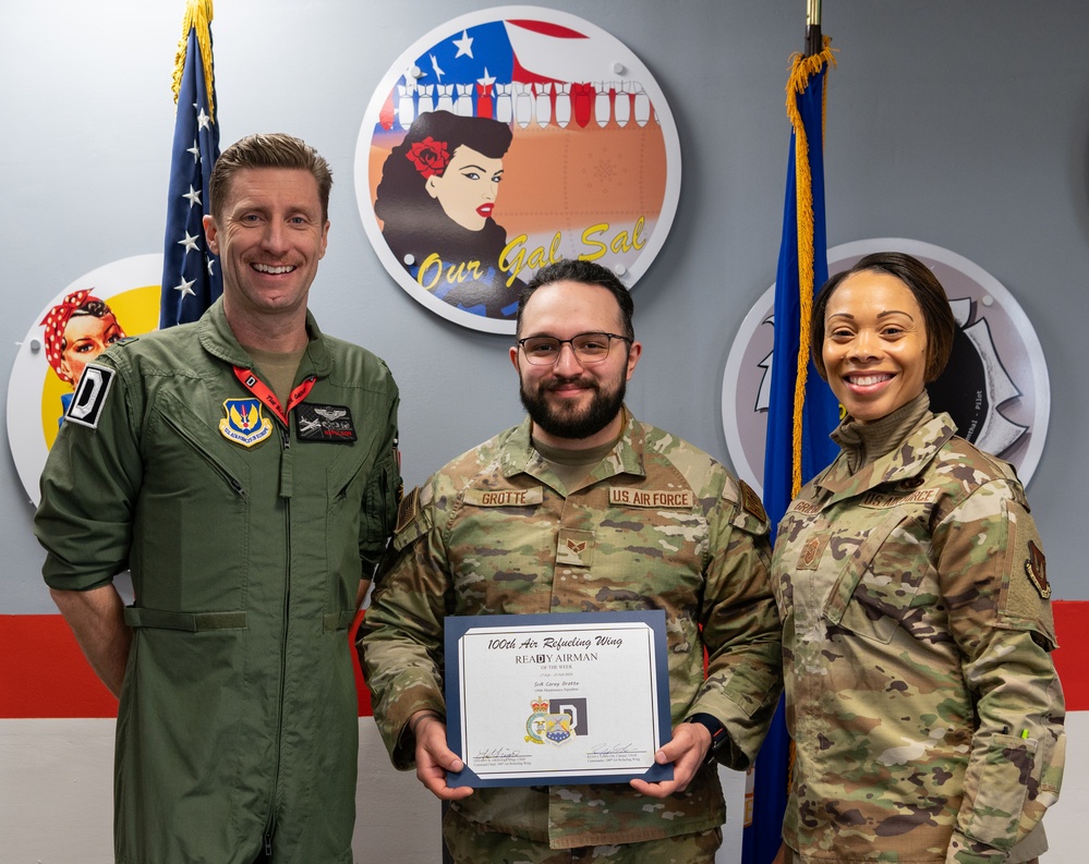 ReaDy Airman of the Week: 100th Aircraft Maintenance Squadron Airman recognized