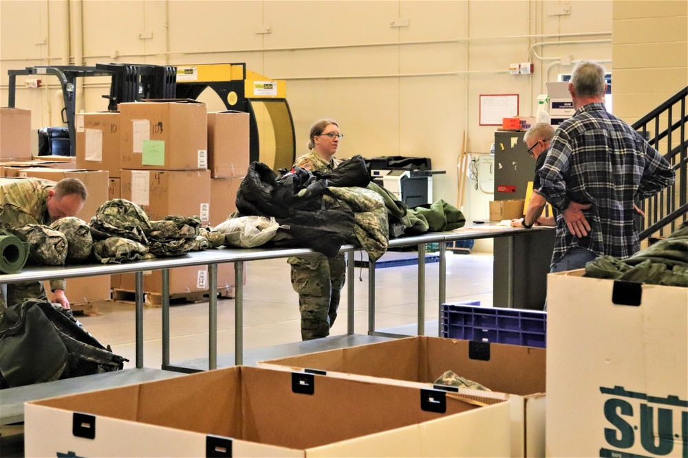 Reserve Soldiers praise Fort McCoy Central Issue Facility exchange process; tests facility’s capabilities