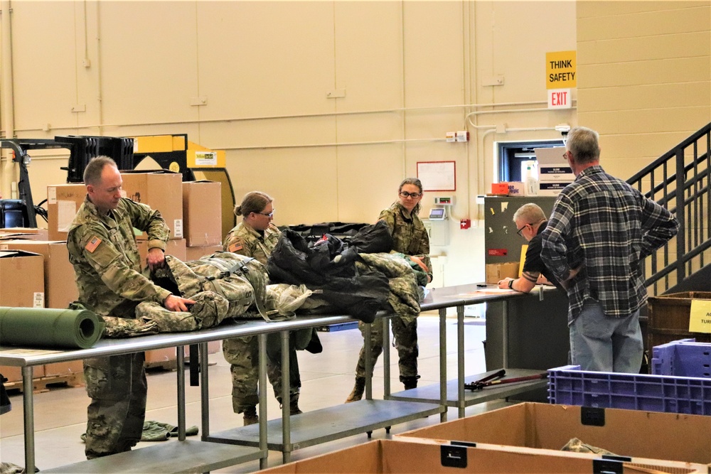 Reserve Soldiers praise Fort McCoy Central Issue Facility exchange process; tests facility’s capabilities