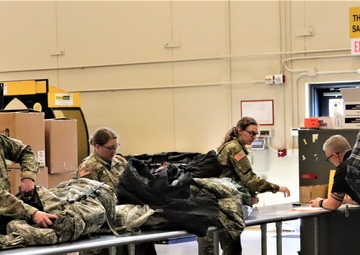 Reserve Soldiers praise Fort McCoy Central Issue Facility exchange process; tests facility’s capabilities