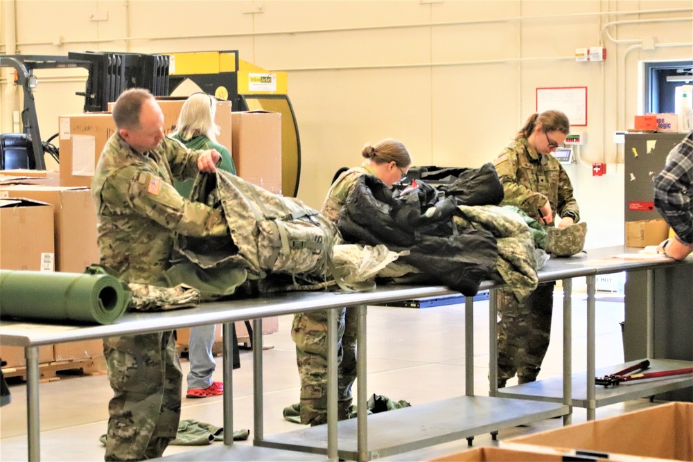 Reserve Soldiers praise Fort McCoy Central Issue Facility exchange process; tests facility’s capabilities