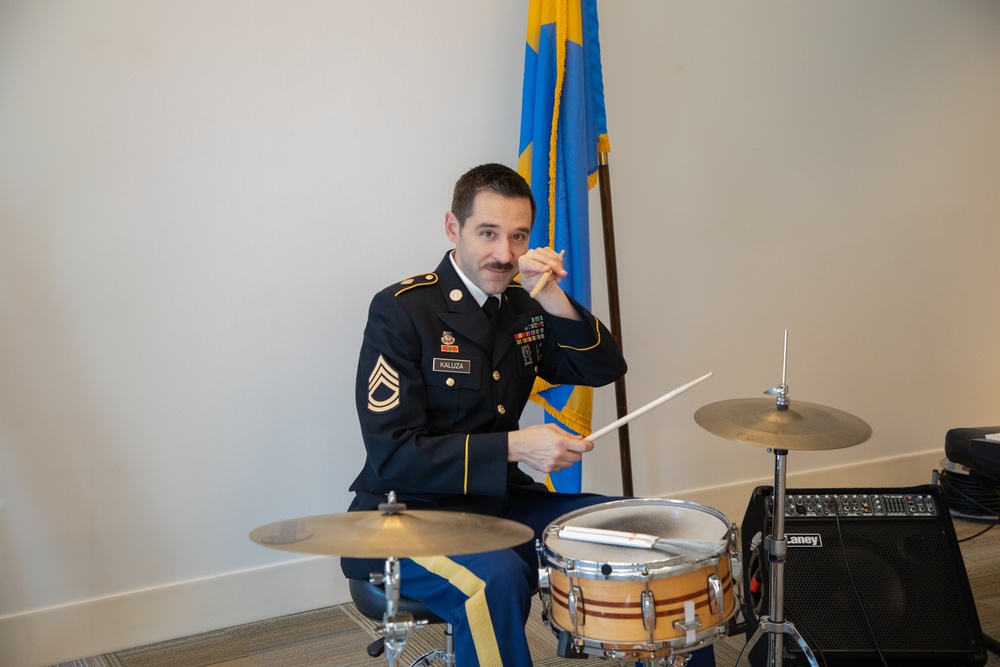 US Army Europe and Africa Band &amp; Chorus strikes a chord at US Embassy reception in Stockholm