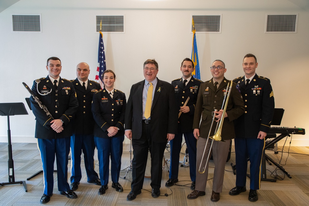 US Army Europe and Africa Band &amp; Chorus strikes a chord at US Embassy reception in Stockholm