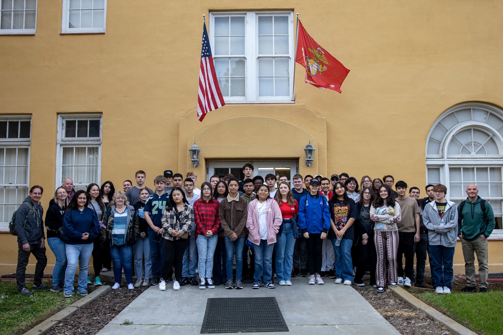 Peoria High School AFJROTC Visits MCRD San Diego