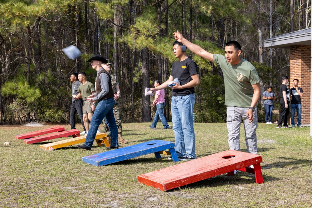 Marine Corps Combat Service Support Schools hosts barracks bash