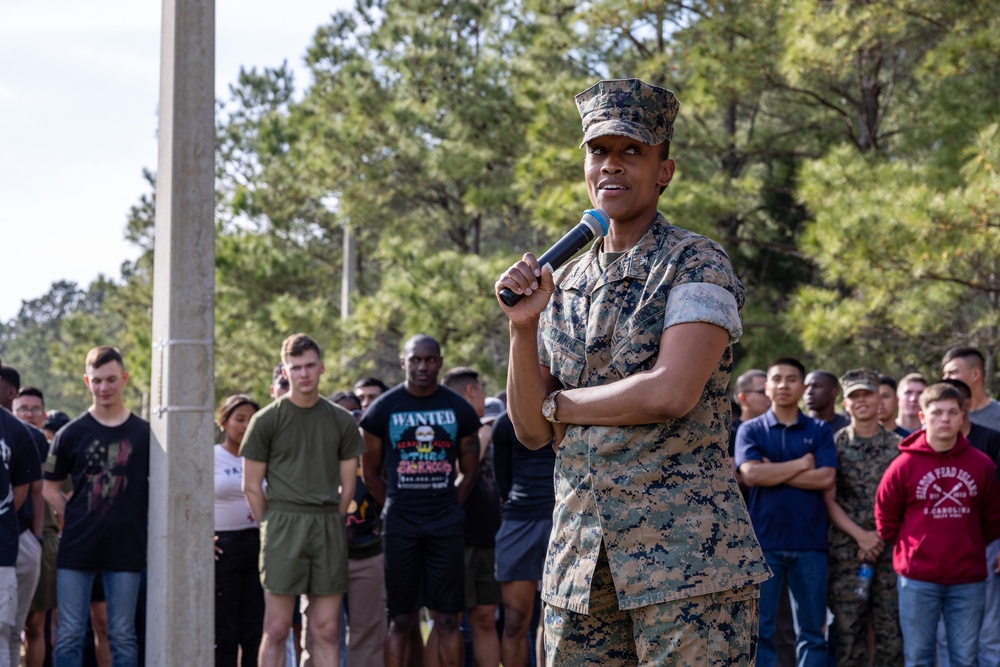 Marine Corps Combat Service Support Schools hosts barracks bash