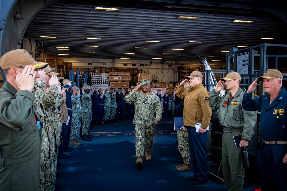 USS Boxer Chaps Departs