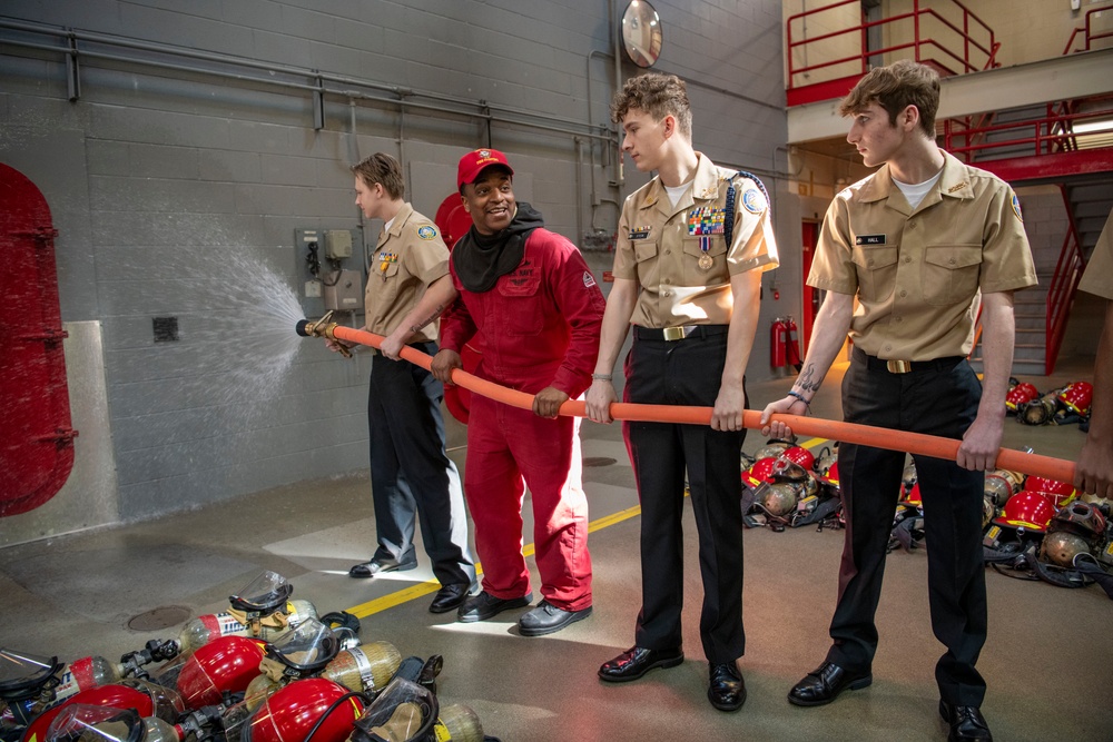 NJROTC Students Tour Recruit Training Command