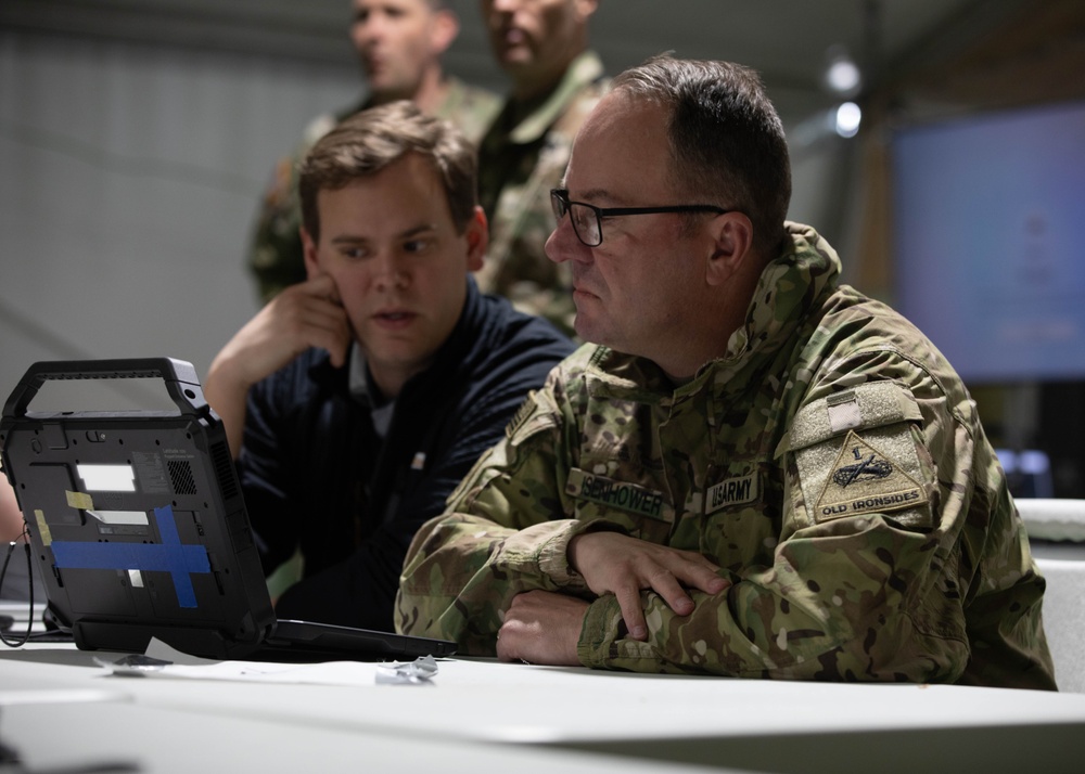 1st Armored Division Commander visits Project Convergence Capstone 4